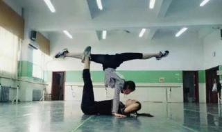 笑脸狗恐怖原图 笑脸狗恐怖原图